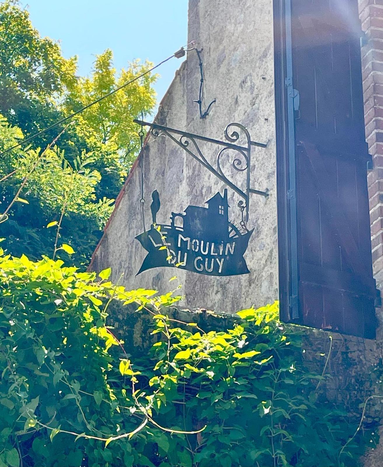 Bed and Breakfast Le Moulin Du Guy, Proche Du Puy Dufou Chanverrie Экстерьер фото