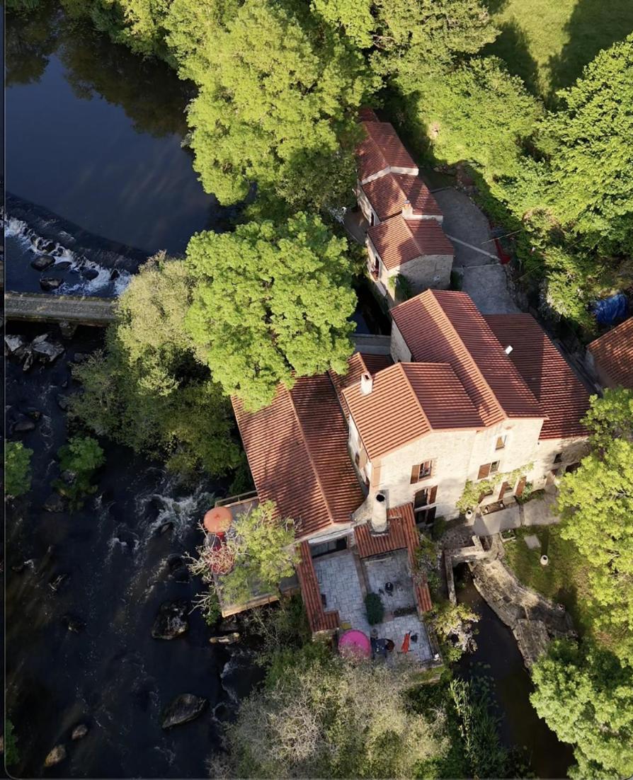 Bed and Breakfast Le Moulin Du Guy, Proche Du Puy Dufou Chanverrie Экстерьер фото
